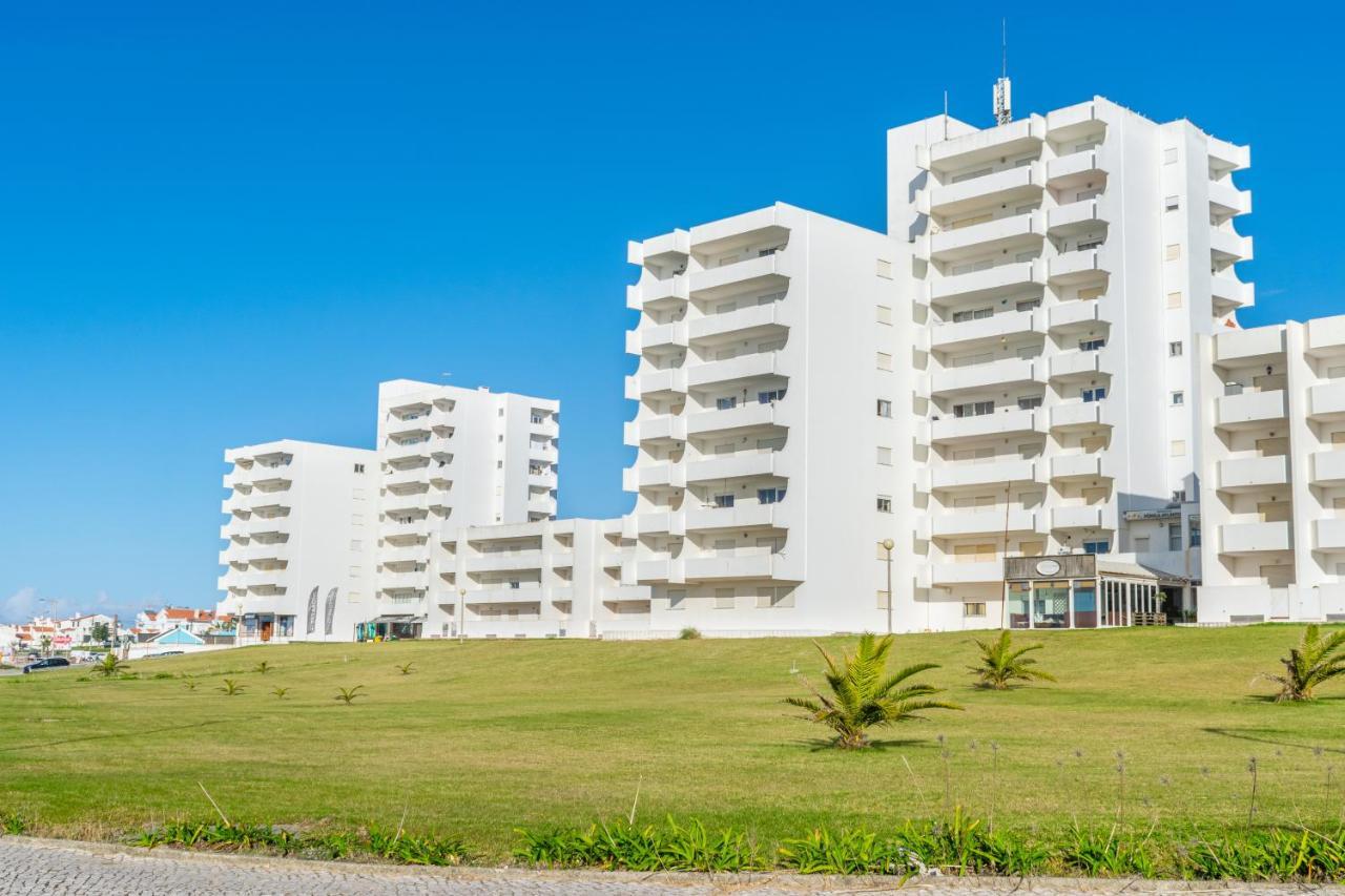 Baleal Balcony Apartment Ferrel  Exterior photo